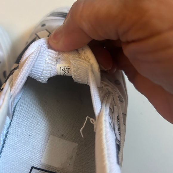 Vans size 5 - Picture 10 of 12